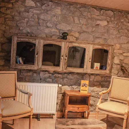 فندق مبيت وإفطار Au Loupus