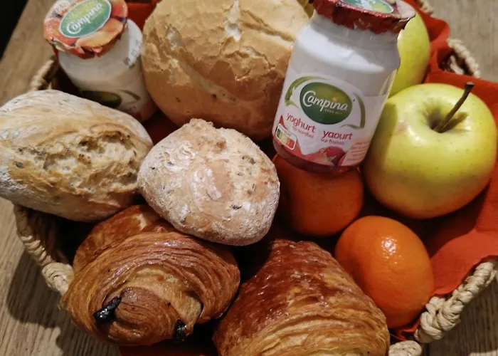 Au Loupus فندق مبيت وإفطار دربي